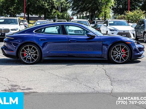 Used 2022 Porsche Taycan 4S image 10