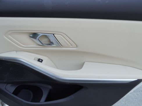 Certified 2024 BMW 330i Sedan RWD image 32