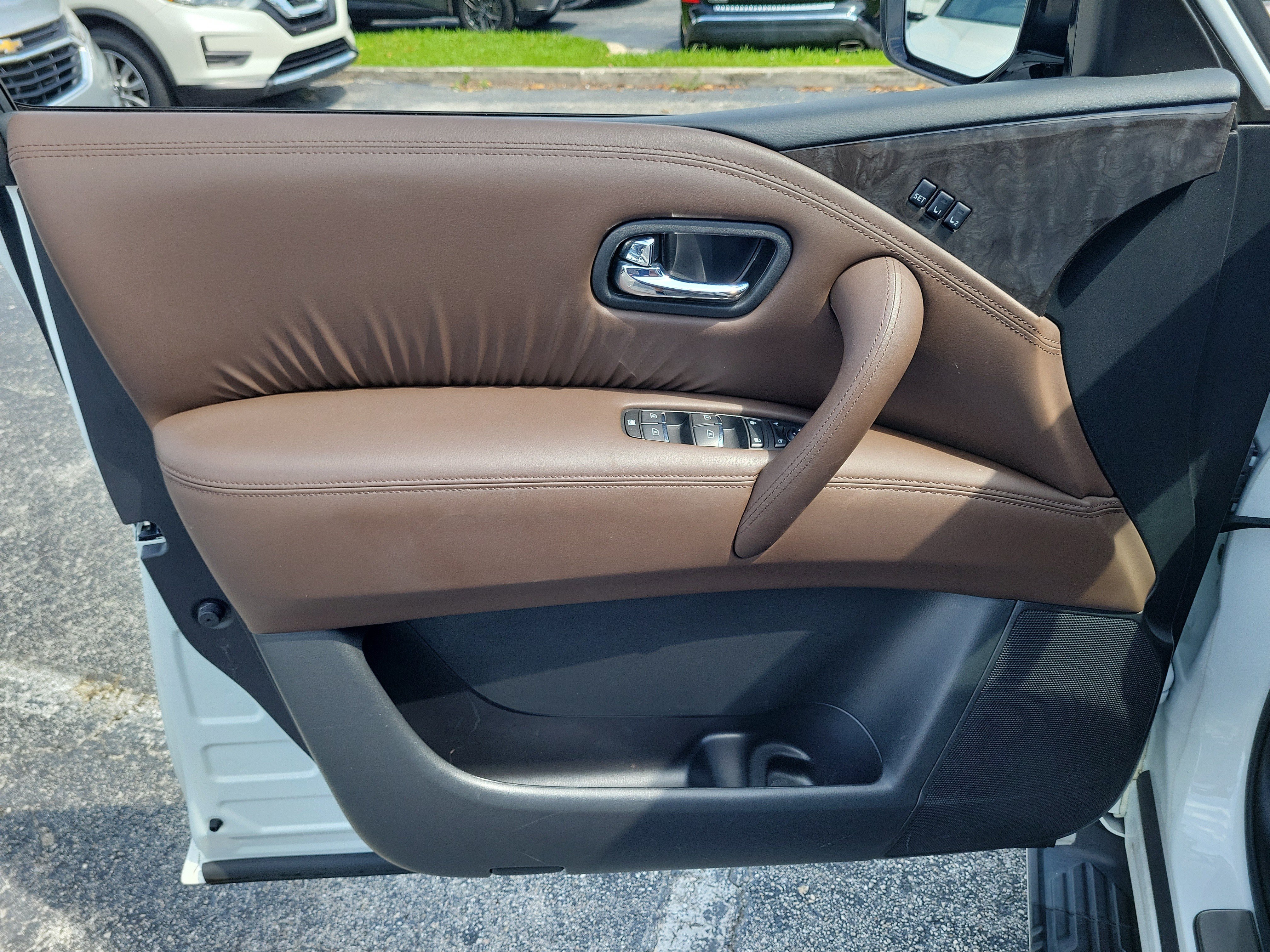 Certified 2023 Nissan Armada Platinum w/ Captain's Chairs Package RWD image 11