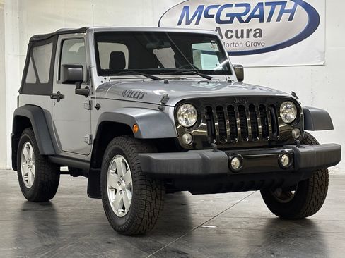 Used 2015 Jeep Wrangler Sport AWD/4WD image 2