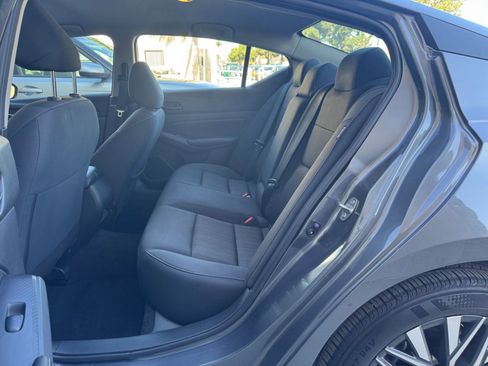 Used 2025 Nissan Altima 2.5 SV image 25