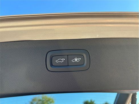 Used 2023 Volvo XC90 B5 Plus Bright image 51