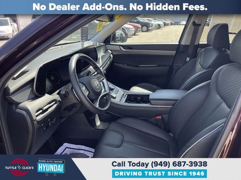 Certified 2024 Hyundai Palisade SEL FWD image 18