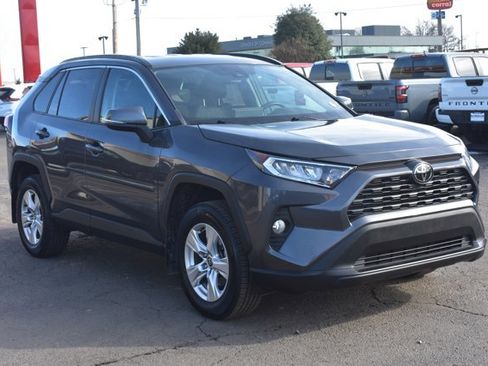 Used 2021 Toyota RAV4 XLE image 3