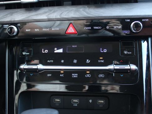 Used 2024 Kia Carnival SX FWD image 22