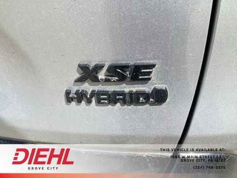 Used 2021 Toyota RAV4 XSE w/ XSE Grade Weather Package AWD/4WD image 11