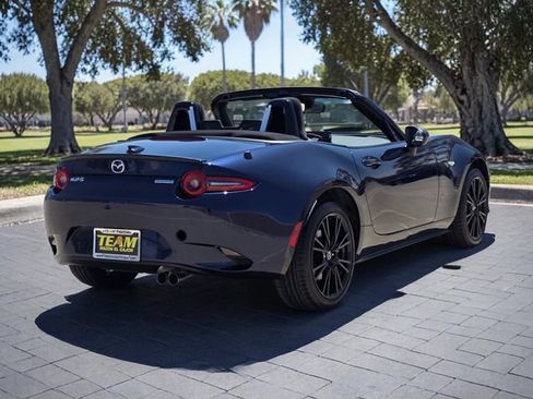 New 2026 MAZDA MX-5 Miata Club w/ Interior Package RWD image 5