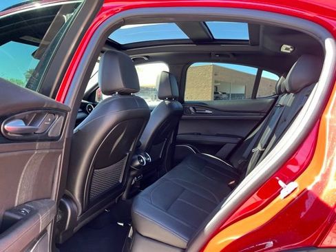 Used 2023 Alfa Romeo Stelvio Sprint image 12