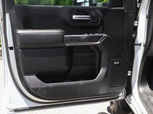 Used 2020 Chevrolet Silverado 3500 LTZ w/ Technology Package AWD/4WD image 18