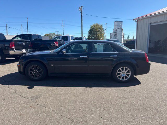 Used 2007 Chrysler 300 C w/ Protection Group II RWD image 6