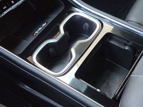 Certified 2025 Chevrolet Traverse Z71 w/ Enhanced Driving Package image 20