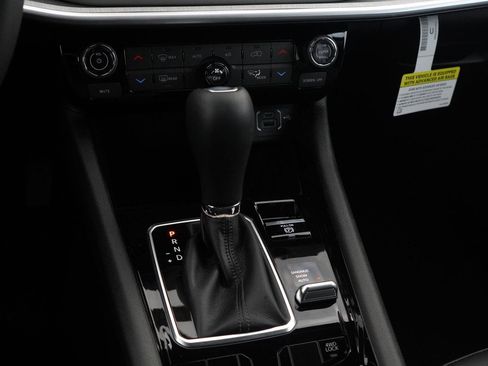 New 2026 Jeep Compass Limited image 20