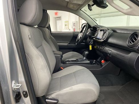 Used 2022 Toyota Tacoma SR image 16