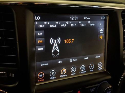 Used 2018 Jeep Grand Cherokee Altitude AWD/4WD image 18