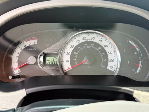 Used 2012 Toyota Sienna SE FWD image 23