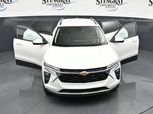 Certified 2024 Chevrolet Trax LT FWD image 34