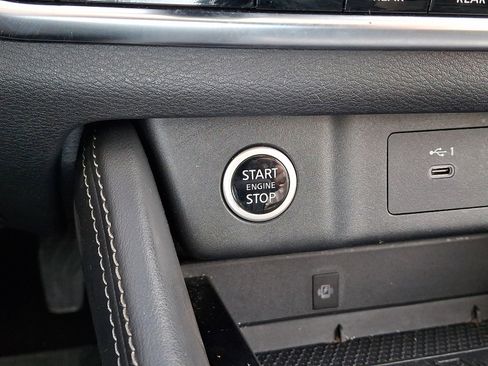 Used 2021 Nissan Rogue Platinum image 26