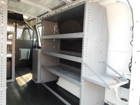 Used 2016 Chevrolet Express 2500 w/ Cold Climate Package RWD image 20