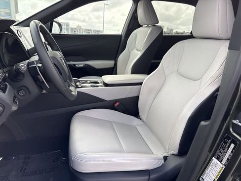 Used 2025 Lexus RX 350 Premium w/ Accessory Package (K3) image 11