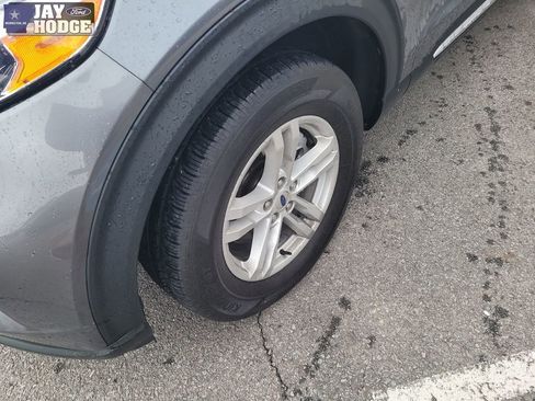 Certified 2022 Ford Explorer XLT image 10