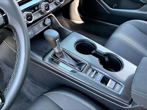 Used 2025 Honda Civic Sport image 15