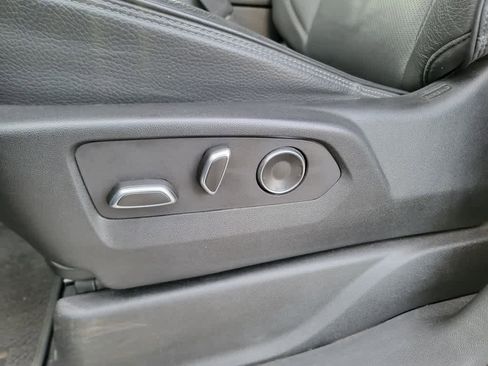 Certified 2024 GMC Yukon XL Denali image 11