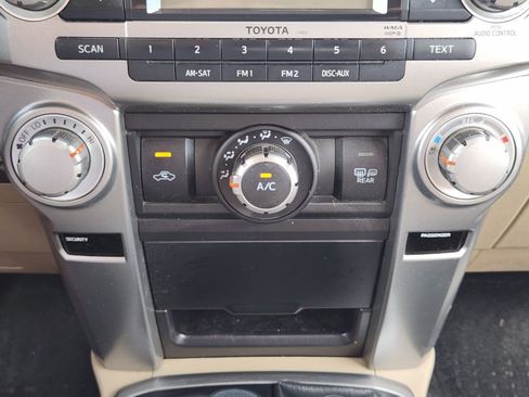 Used 2011 Toyota 4Runner SR5 AWD/4WD image 19