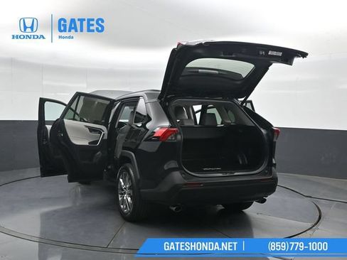 Used 2019 Toyota RAV4 XLE Premium w/ Cold Weather Package AWD/4WD image 55