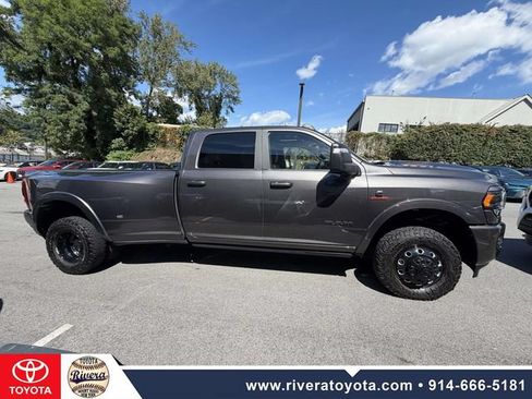 Used 2024 RAM 3500 Limited w/ Night Edition AWD/4WD image 4