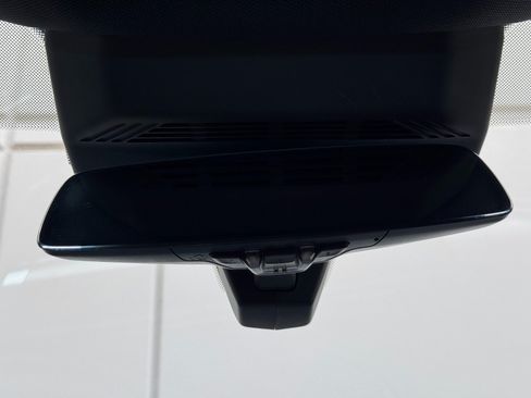 Used 2024 BMW i7 eDrive50 w/ M Sport Package RWD image 37