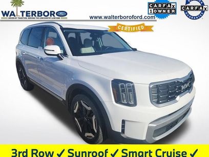 Used 2023 Kia Telluride S w/ S Sunroof Package