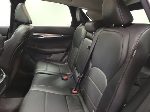 Used 2022 INFINITI QX50 Luxe AWD/4WD image 29