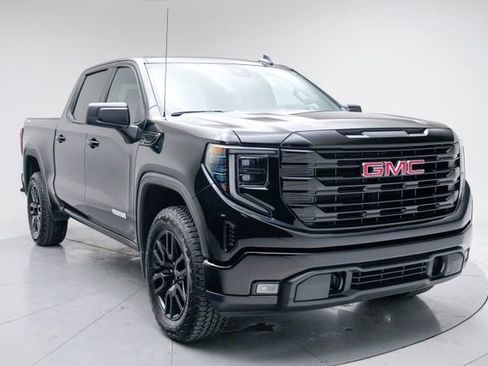 Used 2024 GMC Sierra 1500 Elevation image 11