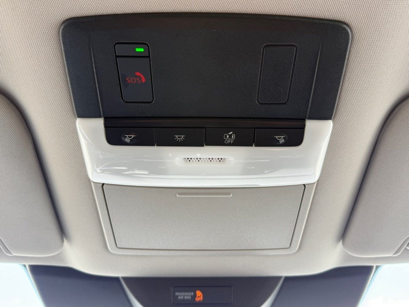 Used 2025 Nissan Pathfinder SV FWD image 38
