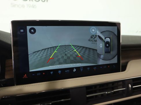 Used 2025 Lincoln Corsair Reserve image 6