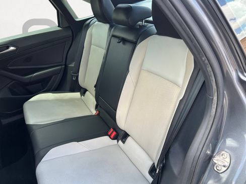 Used 2020 Volkswagen Jetta R-Line w/ R-Line Cold Weather Package FWD image 20