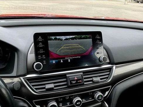 Used 2022 Honda Accord Sport image 12