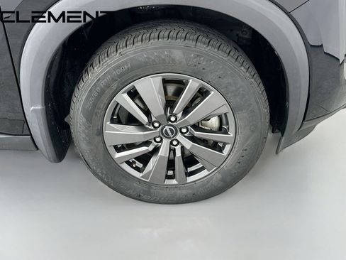 Used 2022 Nissan Pathfinder SV FWD image 37
