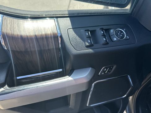 Used 2020 Ford F150 Lariat AWD/4WD image 24