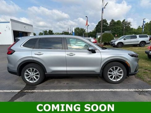Used 2025 Honda CR-V EX image 1