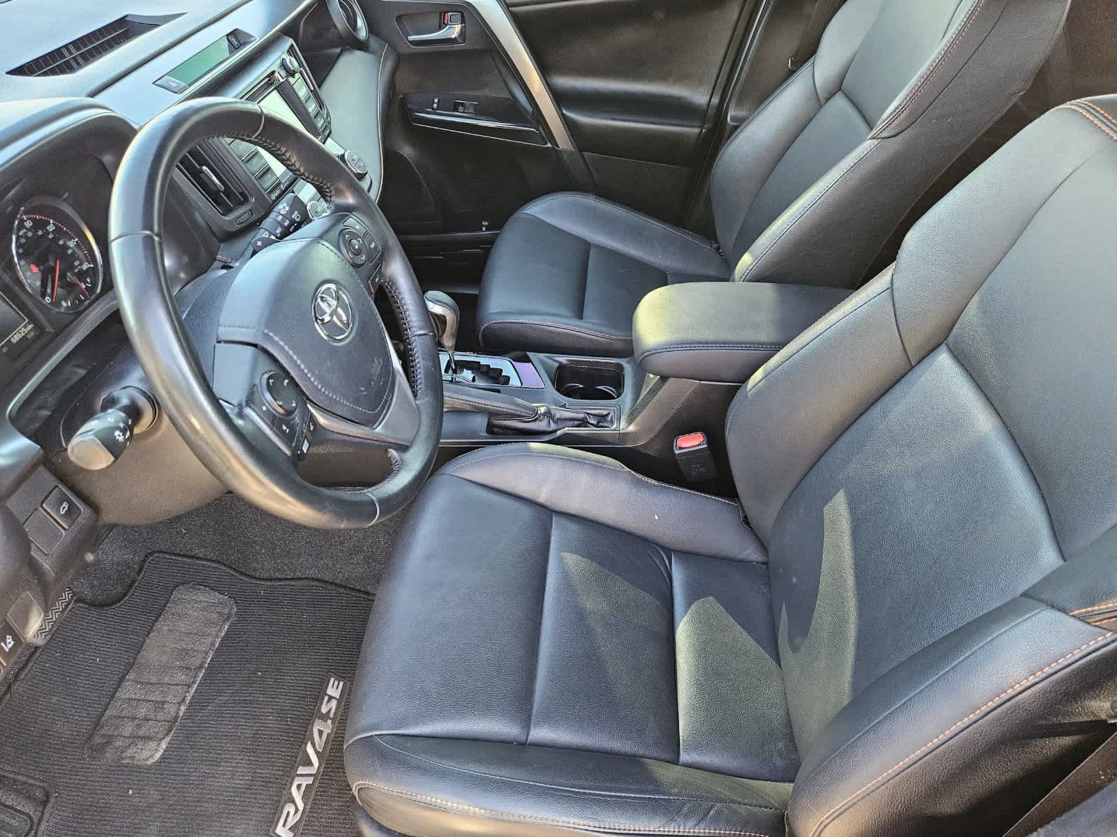 Used 2017 Toyota RAV4 SE w/ Power Special Value Package FWD image 2