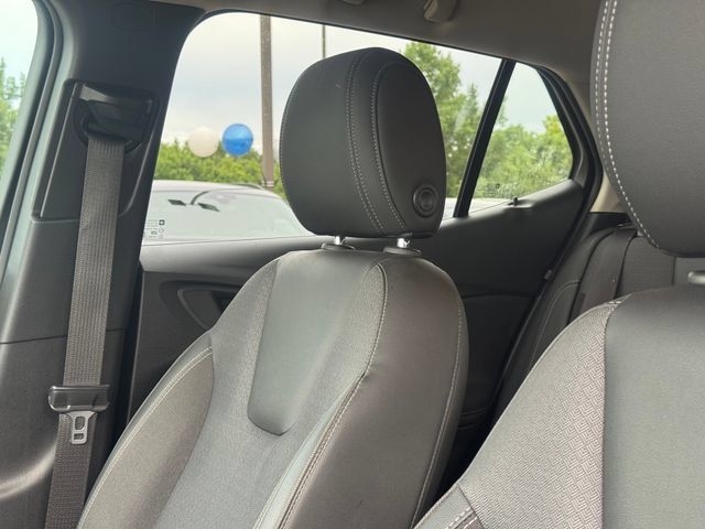 Used 2022 Buick Encore GX Select w/ Sport Touring Package FWD image 10