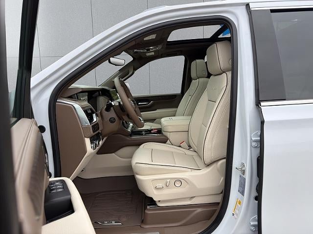 Used 2026 GMC Yukon XL Denali w/ Denali Reserve Package AWD/4WD image 47