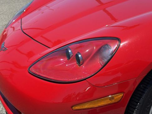 Used 2013 Chevrolet Corvette Coupe RWD image 9