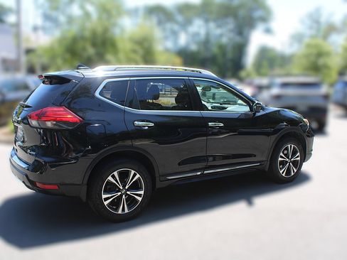 Used 2017 Nissan Rogue SL w/ SL Premium Package AWD/4WD image 13