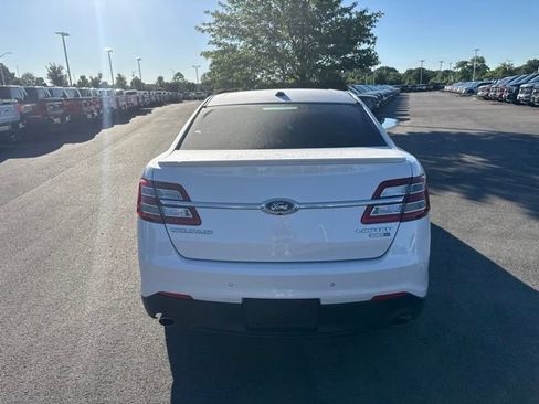 Used 2017 Ford Taurus Limited AWD/4WD image 5