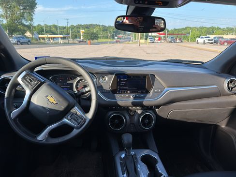 Used 2022 Chevrolet Blazer LT FWD image 5