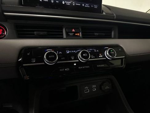 Used 2025 Honda Pilot EX-L image 22