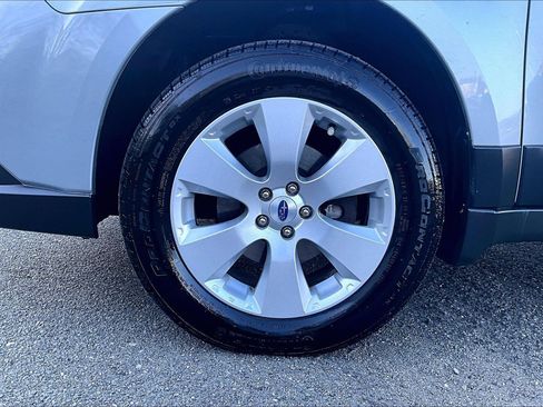 Used 2012 Subaru Outback 2.5i Limited w/ Moonroof Pkg image 8