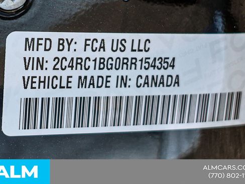 Used 2024 Chrysler Pacifica Touring-L FWD image 47